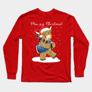 Scottish Highland Cow Plays Merry Christmas On His Bagpipes Long Sleeve T-Shirt